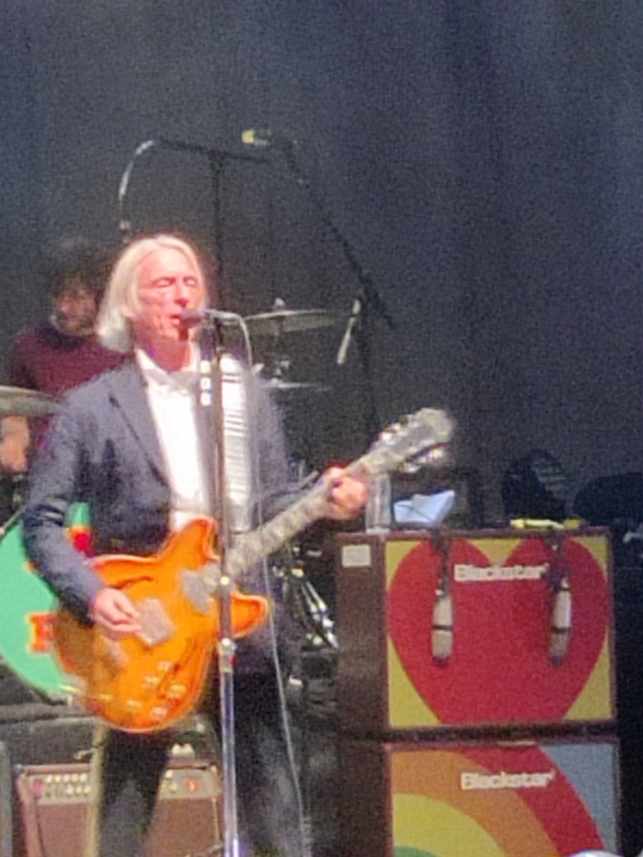 merv_pres's tweet photo. Amazing Night at @paulwellerHQ Bath forum. Thirty plus tracks of the best music ever. Superb performance from the legend and his equally talented band ! https://t.co/Qhs1ZCN4nX