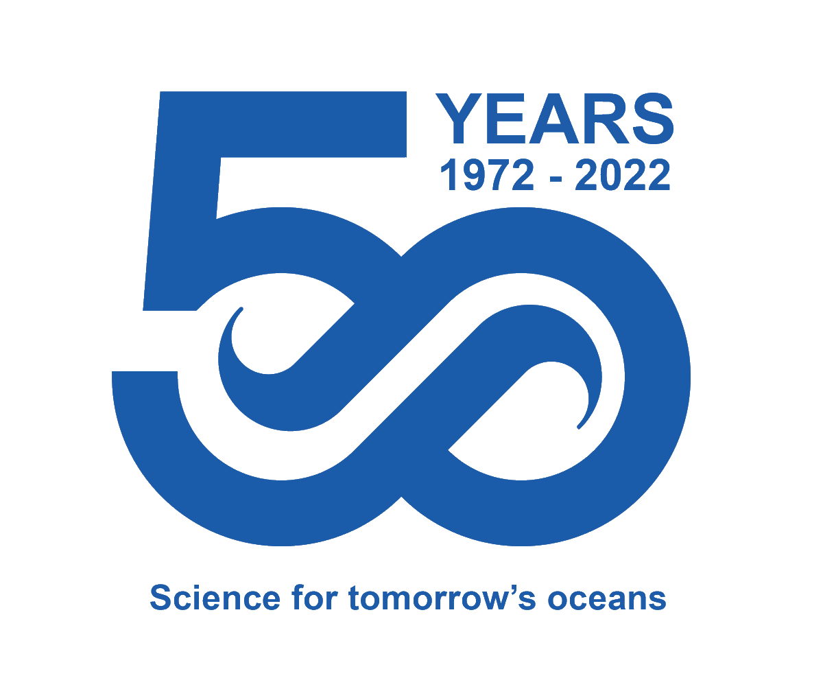 aims_gov_au's tweet photo. Notice something different on the hulls of our research vessels?

#RVSolander and #RVCapeFerguson are heralding AIMS’ 50th anniversary in 2022!

We are looking forward to celebrating this wonderful milestone next year, and our vessels are a fitting way to start🥳 https://t.co/NDyPH7b8ax