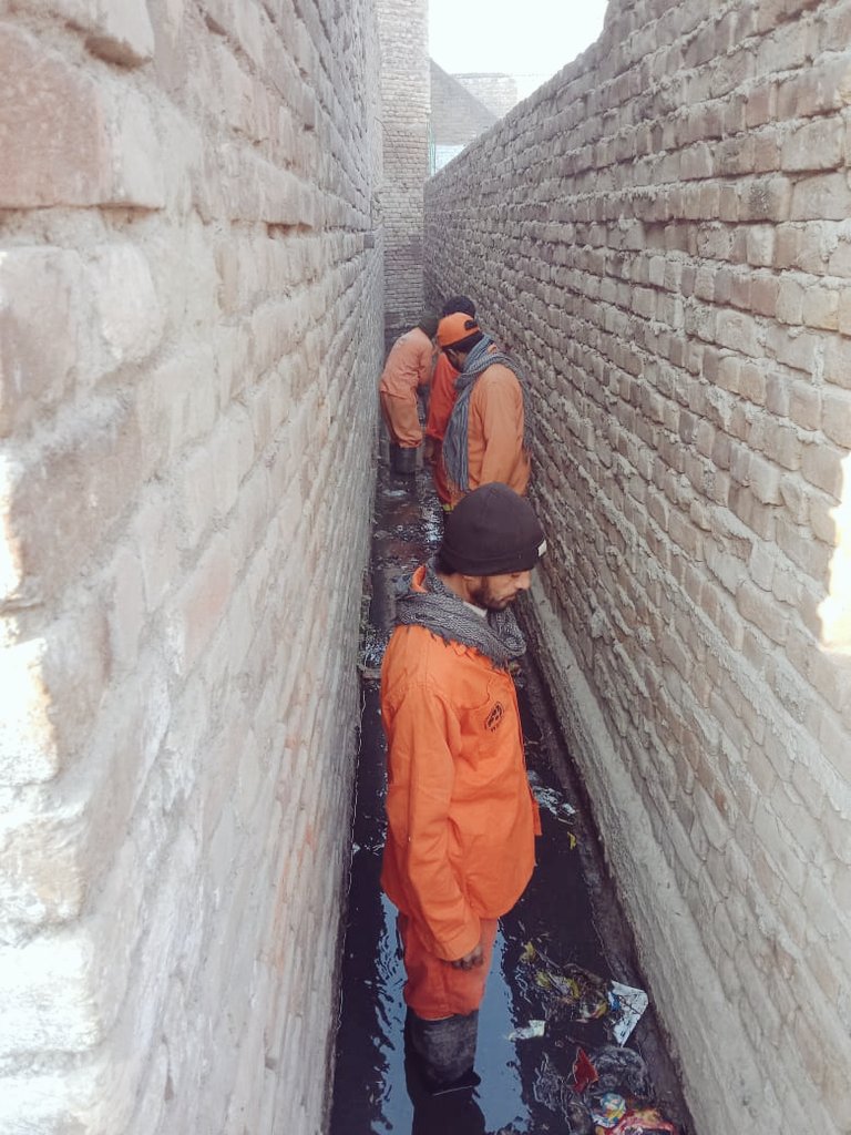 wsspofficial's tweet photo. No matter how hard it gets; @wsspofficial ll' clean it. #OrangeForce #wssp https://t.co/9CmZv1oas6