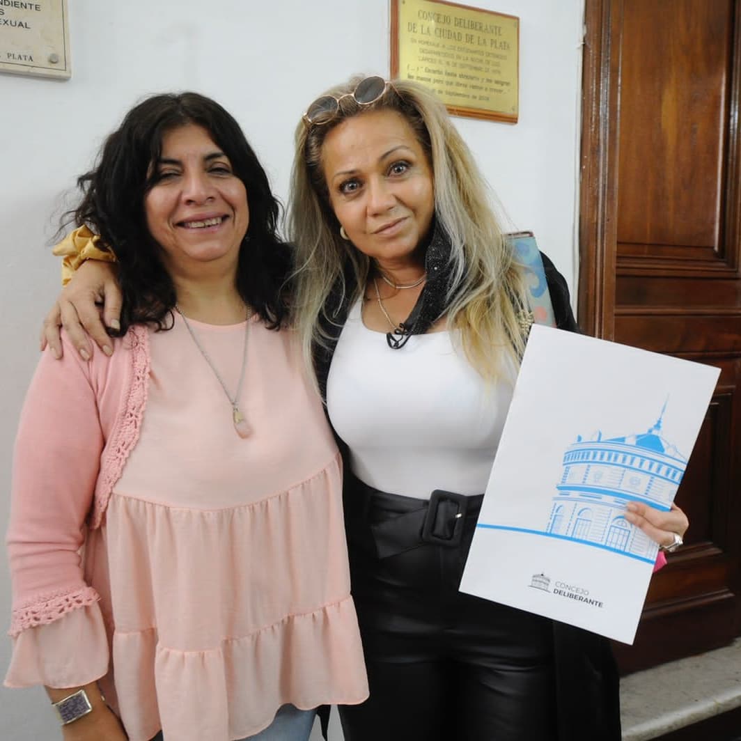 MarceLopez65's tweet photo. 📝 Manifestamos el repudio del cuerpo a las desafortunadas declaraciónes de la Legisladora Graciela Jaroslavsky
📝 Solicitamos al Departamento Ejecutivo la realización del acto Académico de Egreso de los alumnos de la EES N8 en el Teatro Coliseo Podestá. https://t.co/W0rYHaLDXl