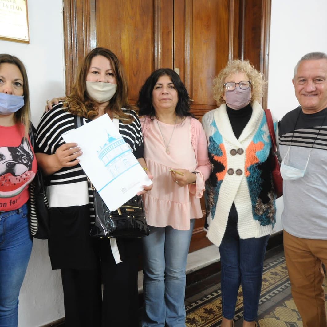 MarceLopez65's tweet photo. 📝 Solicitamos al Departamento Ejecutivo informe sobre la situación de la medida cautelar impuesta por una mujer en situación de calle, por el cual se ordena al municipio proveer de alojamiento a la familia.
📝Eximision de tasas a la Asamblea de Derechos Humanos. https://t.co/o9DEkJ3w3g