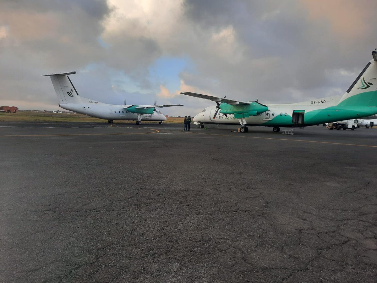flyrenegadeair's tweet photo. Always keep your "tail" up!
#ourfleet #flyrenegadeair #bedifferent #affordableflying #friendlycrew #zerodelay #familyfriendly #childfriendly #cabincrew #spiritofkisumu #kisumu #wajir #wilsonairport #localflights #renegadeexperience #magicalkenya #rediscoverthemagic #das8q300 https://t.co/vjE1z8mzsP