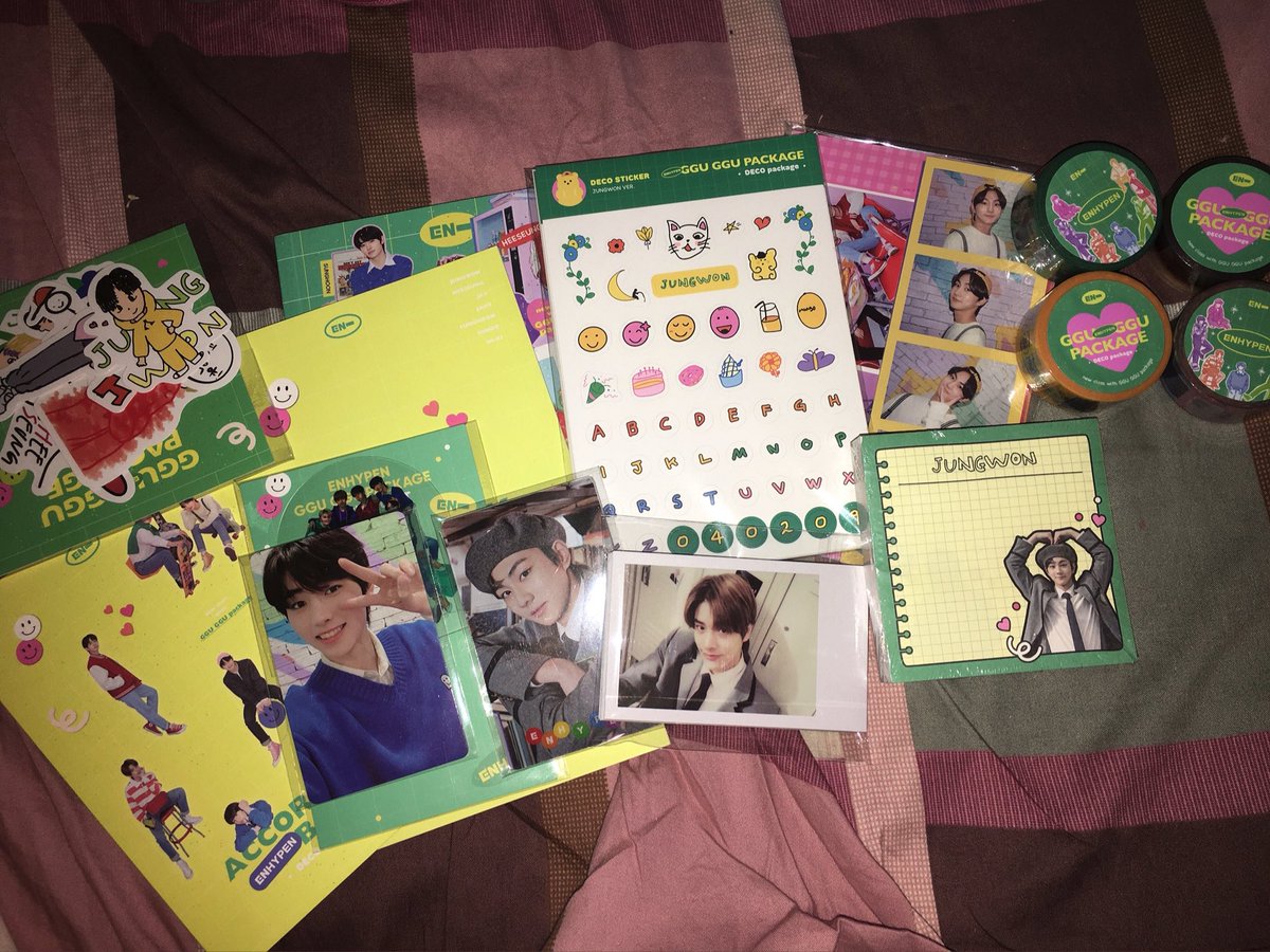 jaeyunsimpasdf's tweet photo. UWING UWI PO ANG SOULMATE NG AKONG BIAS OPO HAHAHAHAHAHA super thank you to @MD_KSHOP for the fast transaction and safely packing my Ggu Ggu Package ❤️ 

#MD_FEEDBACK https://t.co/RvScJdGa82