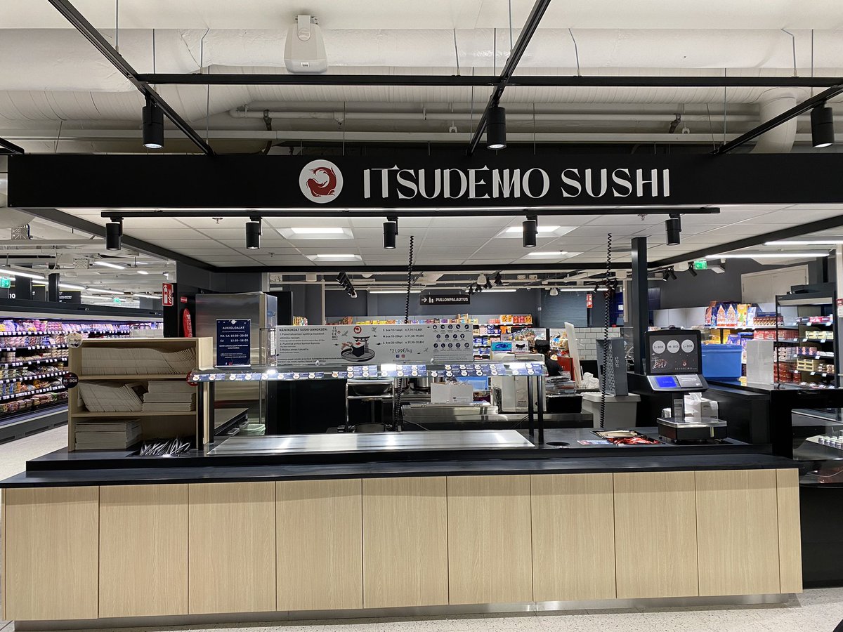 TalsoAri's tweet photo. S-market palaa 2,5 vuoden tauon jälkeen perinteiselle kauppapaikalle Hakaniemeen. Valikoimat on rakennettu kantakaupungin asukkaiden toiveiden mukaisesti. Paljon mm. vegeä ja luomua, Itsudemon sushit ja Fazer myymäläleipomo. Tervetuloa tutustumaan. #smarket #hokelanto https://t.co/rlgJEoyuoy
