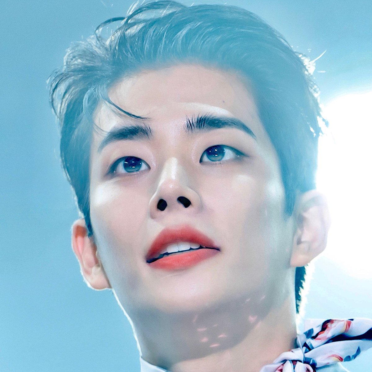 intokmj's tweet photo. myungjun’s puppy eyes. ♡ #mj https://t.co/F07VB1DBOB
