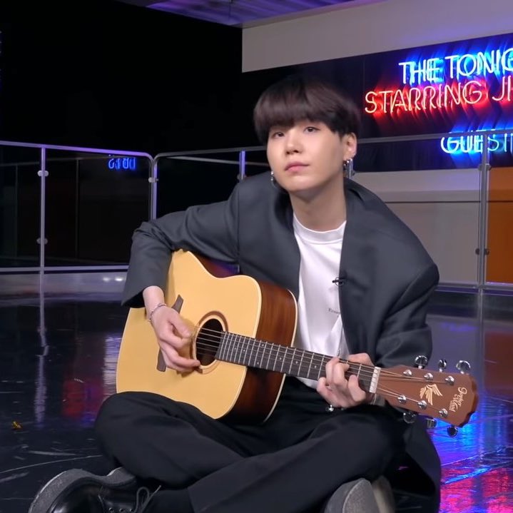 raplinehr's tweet photo. bicycle and blue side cover by yoongi when https://t.co/hLQf0H4PKi