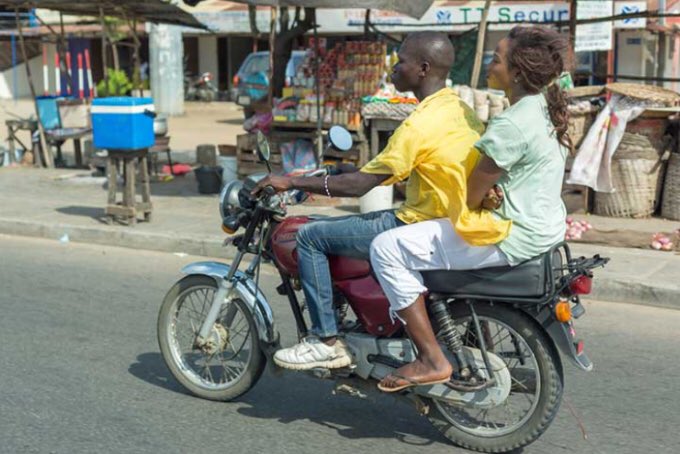 HE_PrinceSAAD's tweet photo. Boda guy: Nga siyinamu kya bitano 
Her: nvuga onetoloze mu mpaka wali tukomewo 
😂😂😂 https://t.co/IEkWZIkcdW