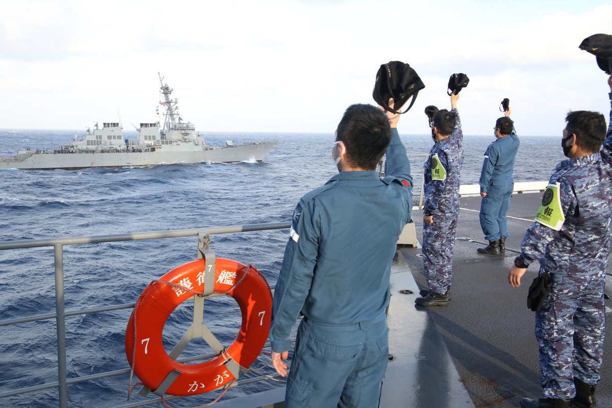 JMSDF_SDF_ENG's tweet photo. 14-27 Nov, #IPD21 unit JS KAGA and JS MURASAME conducted bilateral exercise with USS MILIUS in the South China Sea. The advanced operational capability of USS MILIUS became a part of the IPD21 unit and enhanced tactical skills and interoperability. @US7thFleet #FOIP #alliance https://t.co/3yHotrGrIl