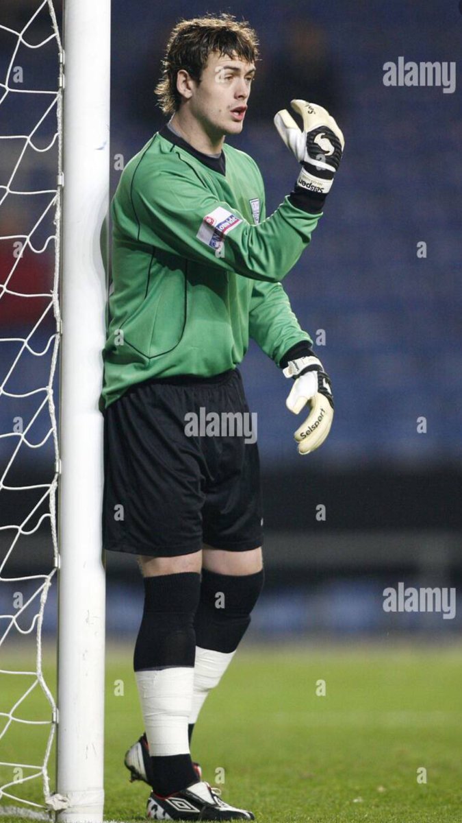 @Goalkeepersofnonleague tweet media