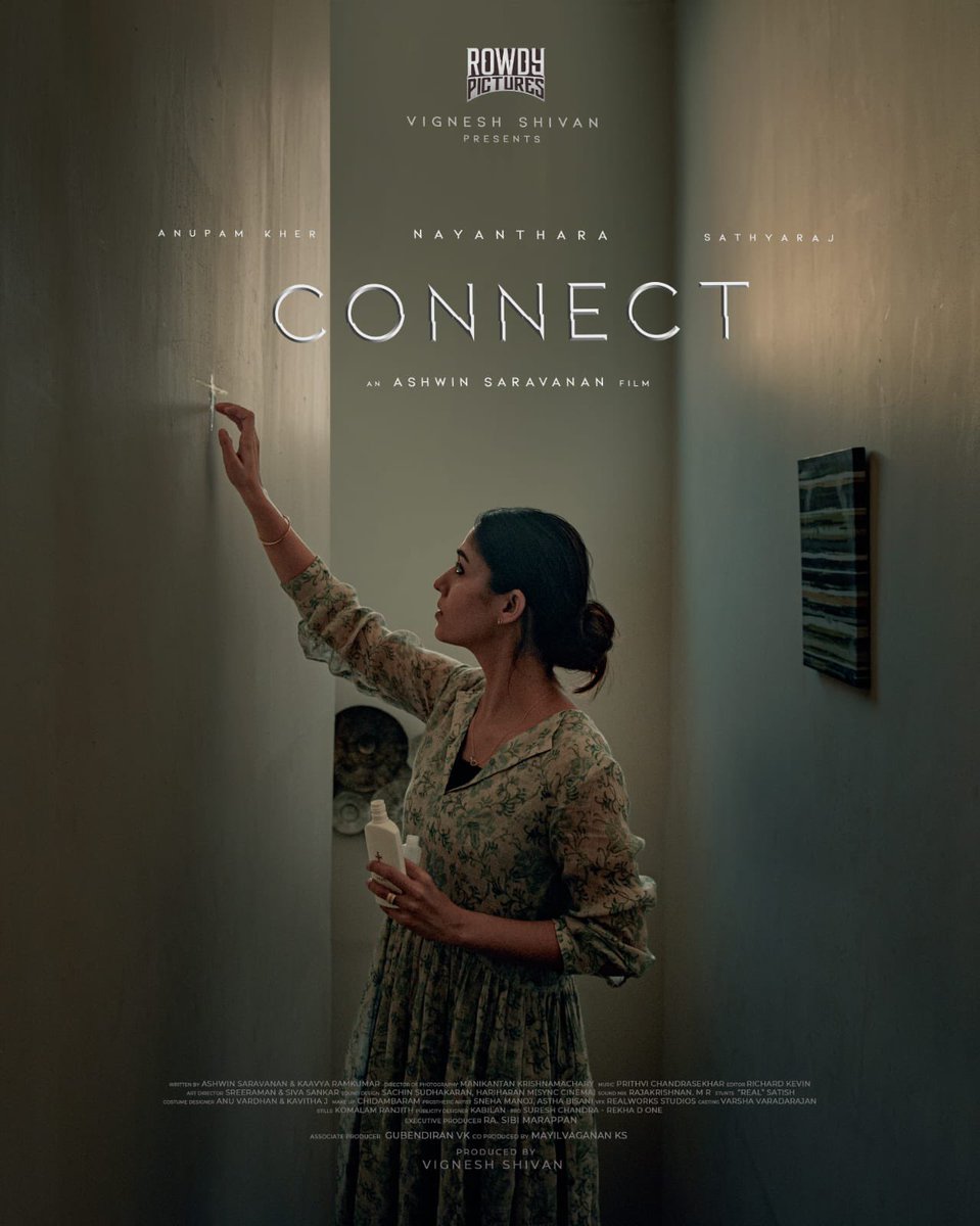 thisis_asf's tweet photo. Here’s the first look of #Connect starring #Nayanthara, @AnupamPKher and #Sathyaraj. Looks like an Indian version of Conjuring, hope @Ashwin_saravana will amaze us with intriguing script as always.
#HBDNayanthara #Connect #ConnectFirstLook
@VigneshShivn #Sathyaraj #AnupamKher https://t.co/bNrxifRVz6
