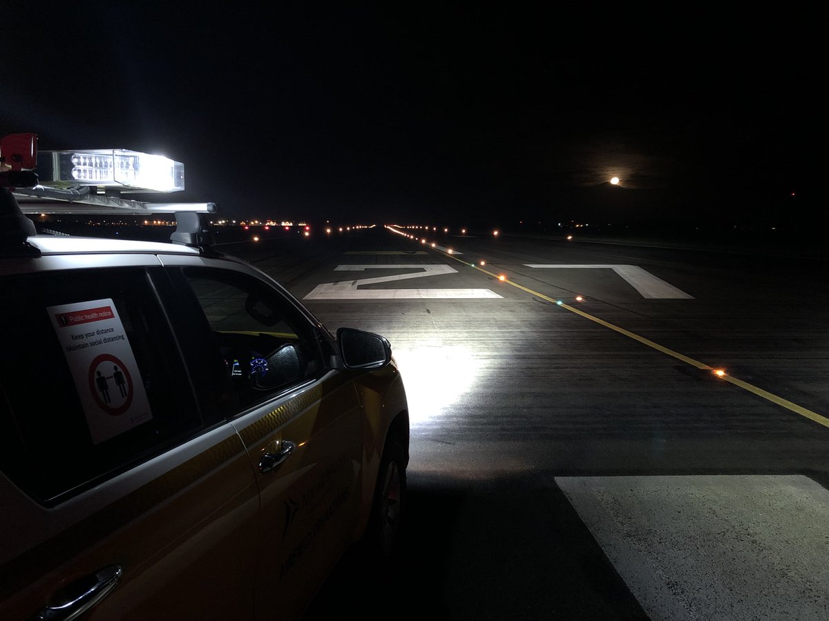 KarlLake71's tweet photo. Moonlight Serenade 🌙 #runwayinspection #airfieldops #airfieldoperations https://t.co/5zGIPs06hS