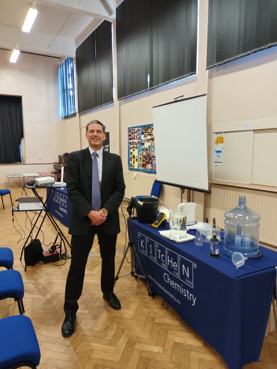 Kitchen_Chem's tweet photo. Another outing for the Kitchen Chemist. Stowmarket U3A were highly appreciative of the #ScienceOfSanta talk.
Thanks go to @maxine_rushton for developing the presentation.
#KitchenChemistry @UEAPhysics https://t.co/I4axOGhUXn