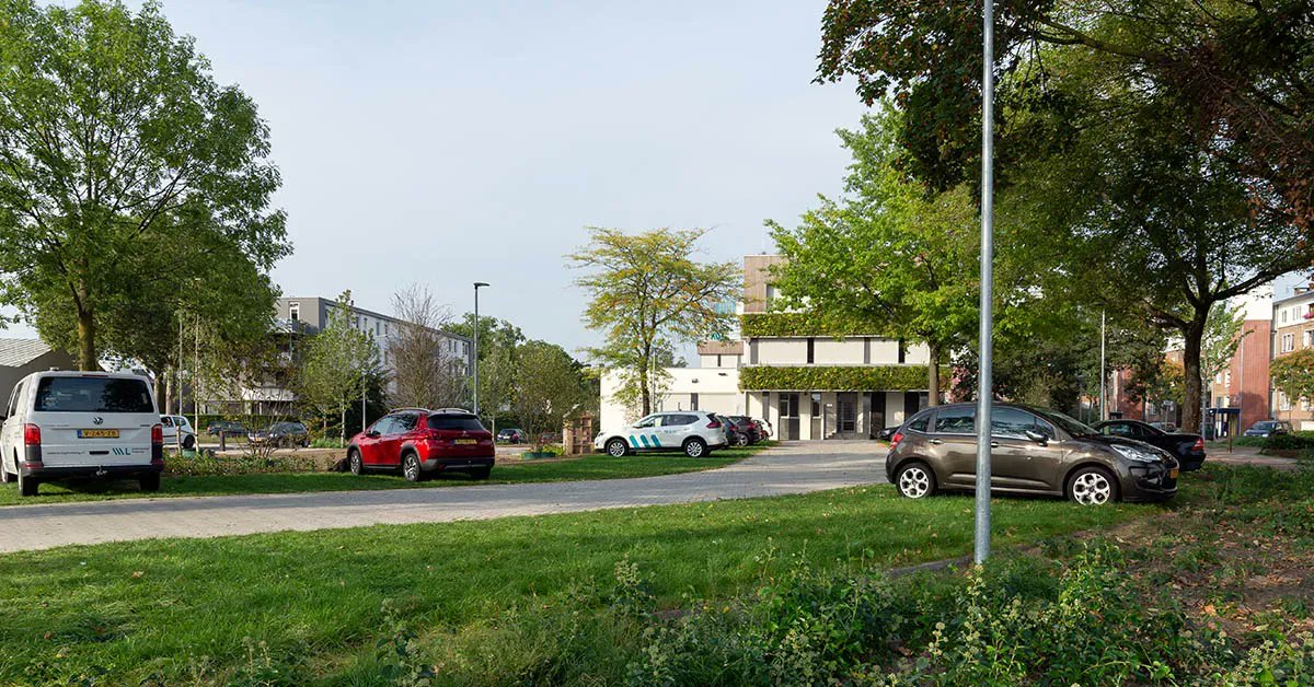Wij van Rain(a)Way hebben met Park Positive een ambitie: Elke straat klimaatadaptief. 

1. 95% van de buien infiltreren
2. 70 mm bui geeft geen overlast
3. Minimaal 20 % groen 

Benieuwd wat we voor jouw project kunnen betekenen? 
Doe een intake! buff.ly/3wORQj5