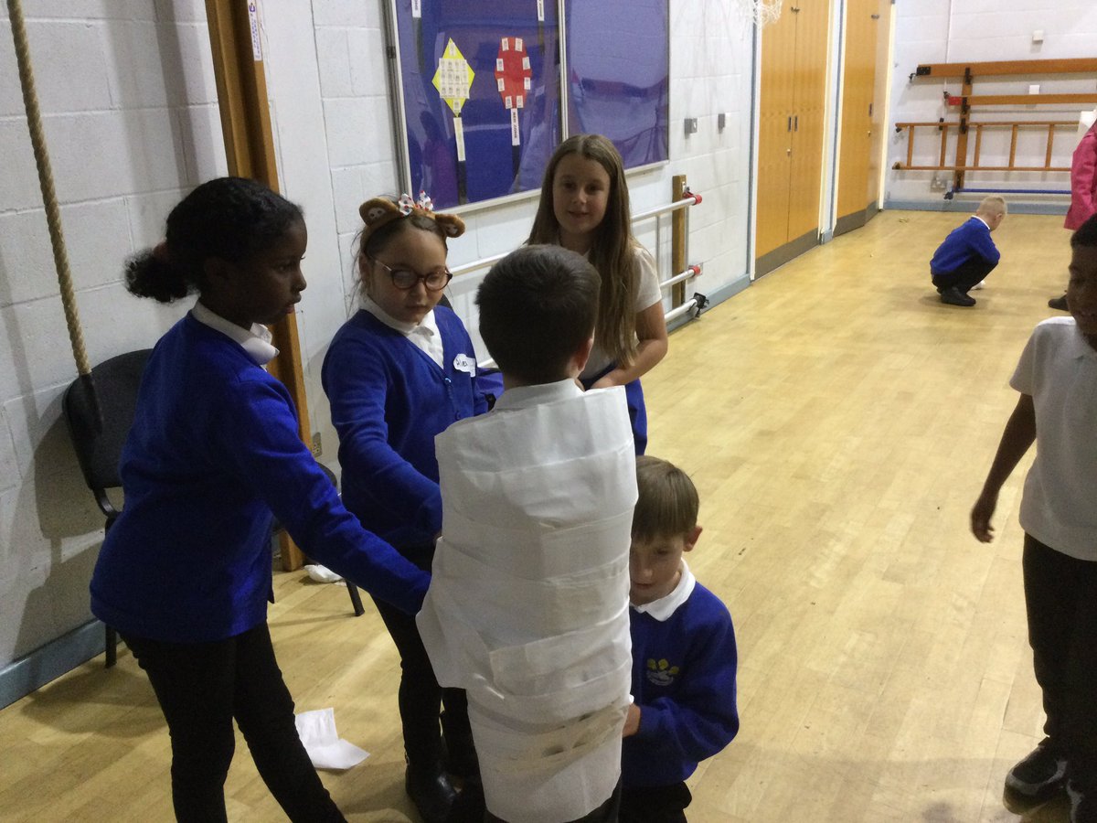 Y4StJamesNN5's tweet photo. We wrapped each other up as mumiyas #brightfutures #mregypt https://t.co/FaHL9yPHuT