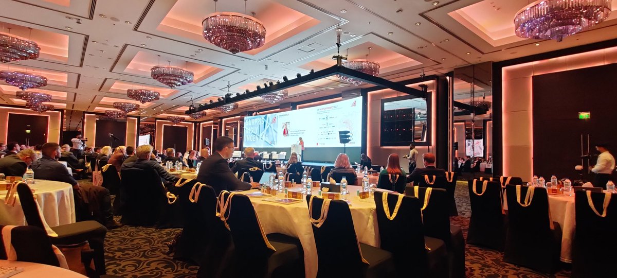 MartinWesian's tweet image. Opening speech of Minister Schramboeck: &quot;Austrian companies offers solutions to tackle climate change.&quot;
Yes we do!

#HELIOZ #EXPO @wko_aw