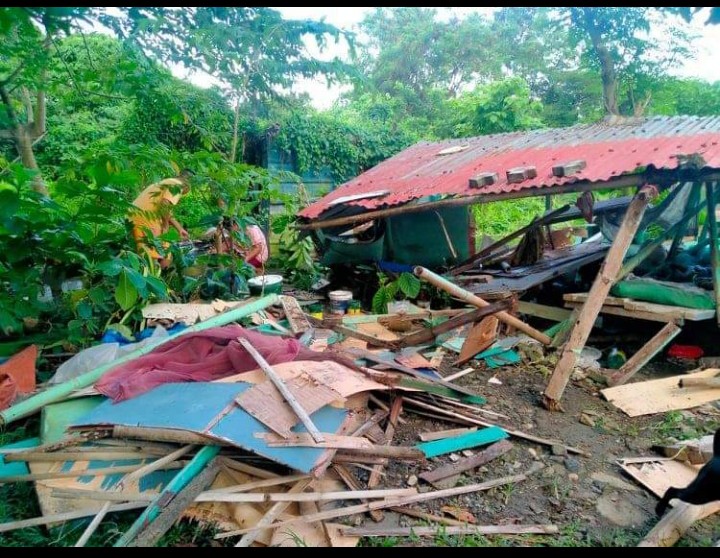 IfiaaAnd's tweet photo. A LAWLESS SOCIETY? VANDALISM? HOLLIGANISM?
This happened 5 days ago at the Salvilla farms in Abilay Norte Oton, Iloilo. Is this not a violation of ARTICLE III Sec. 1 of d Const. on d BILL OF RIGHTS? Why is this happening? @DAR @PNP @CHR #DARinutil #DARcorrupt #VillarsLandgrabbers https://t.co/Ijoi7wQGEO