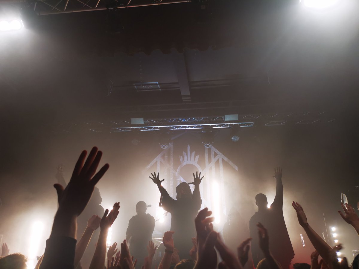 jenny123balls's tweet photo. @Sleep_Token @ Arts Club, Liverpool 
28.01.20 vs. 17.11.21 

I have no words for how good this band is to watch live 

#worship 🤘🏻 https://t.co/a2dSJeqGmZ