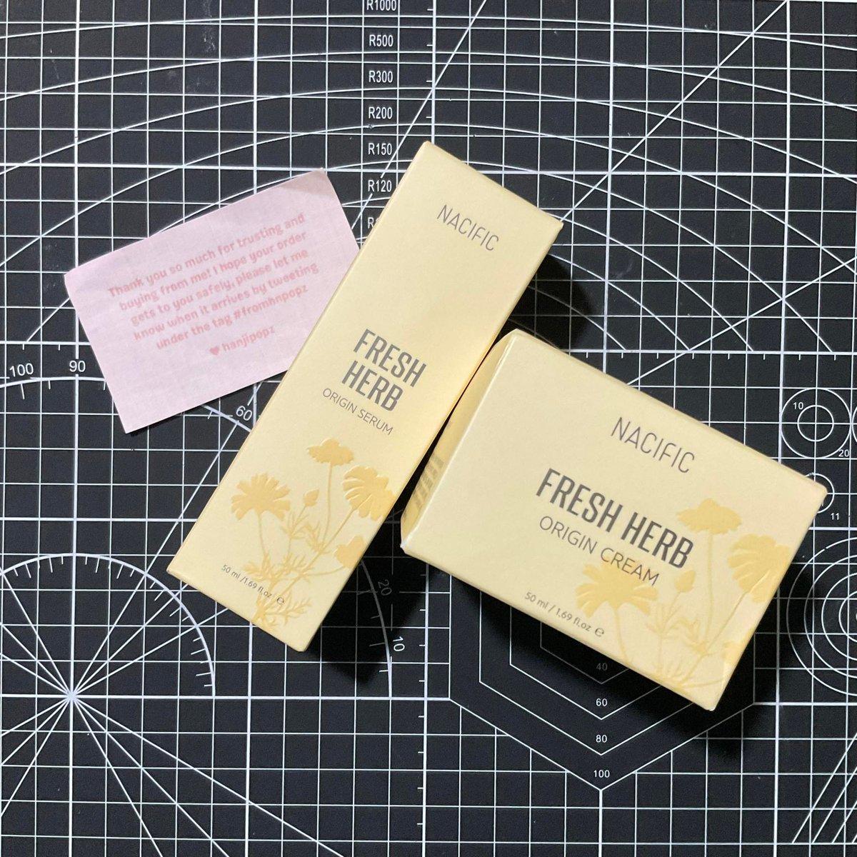 rugaruega's tweet photo. ✦ Fresh Herbb~

Thankiew @hanjipopz for the very smooth transaction for theseee!! cant wait to try aheh 

ʚ #RugaReceived | #fromhnpopz ɞ https://t.co/mbyudn4Bwl
