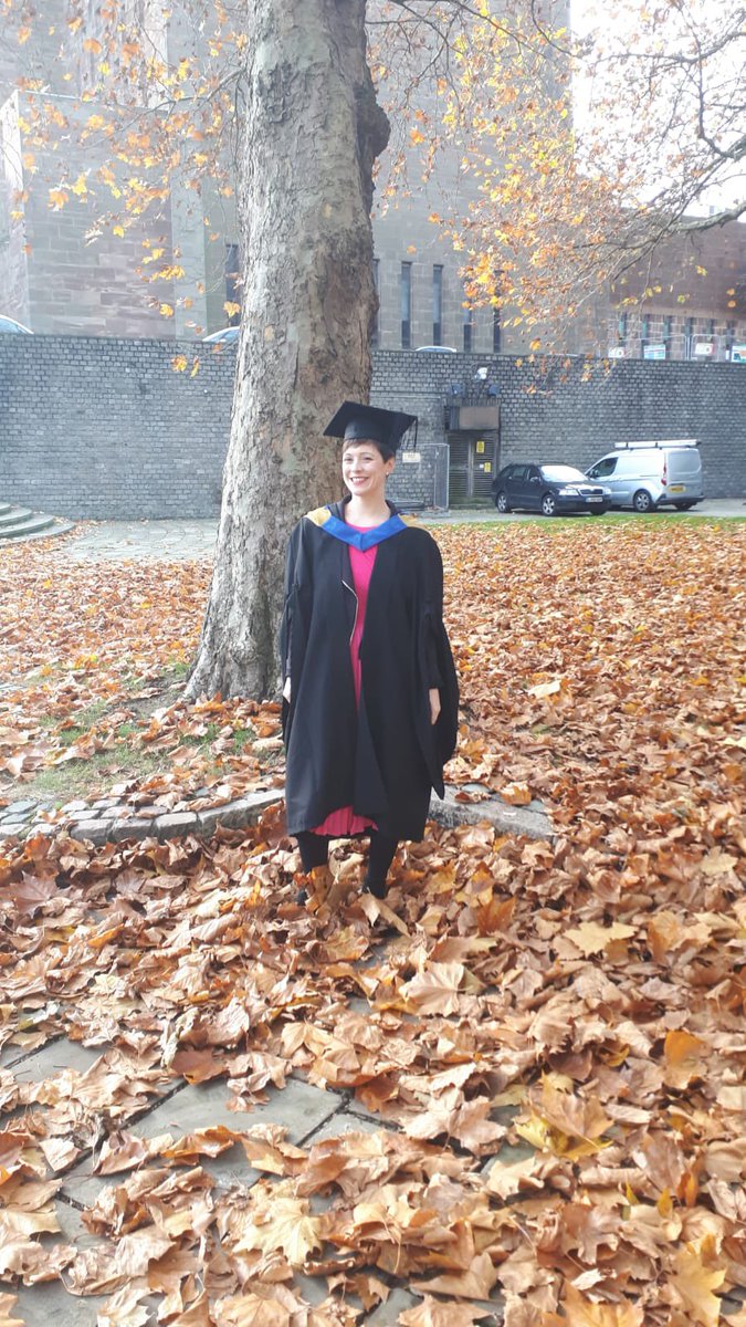 linslizc's tweet image. Graduated yesterday 😊 hugely proud of myself and my classmates