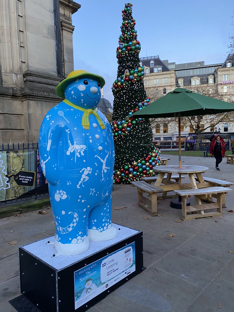 AndyGoulding's tweet photo. Good morning. Out finding Snowmen in #Birmingham. What about you? https://t.co/BU9CIg3Q0H
