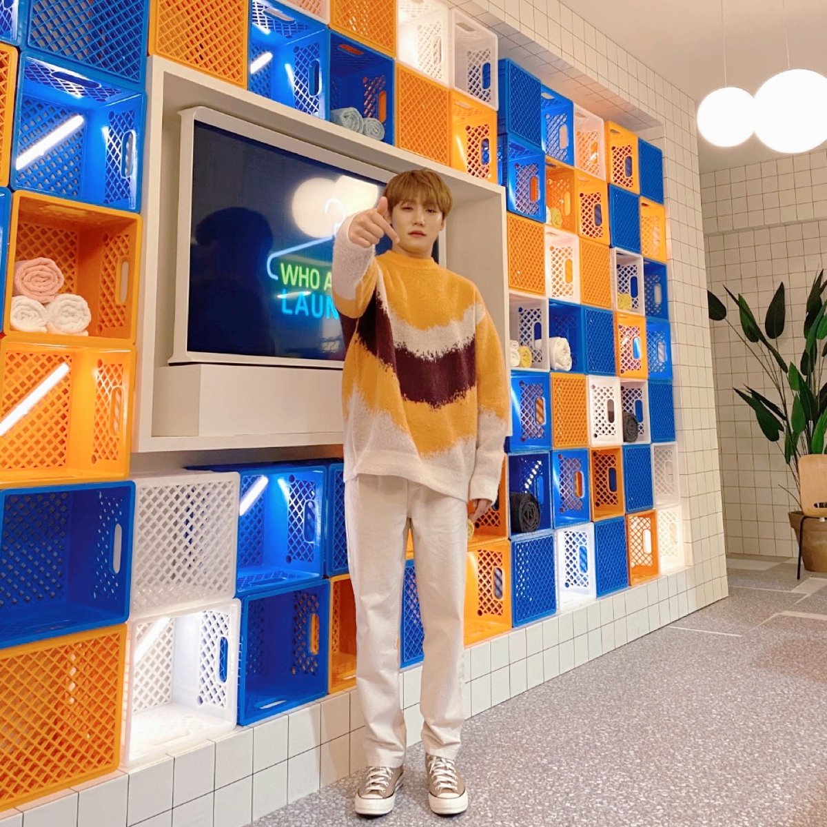 GoldenChild's tweet photo. [📺] #골드니스 여러분!
잠시 후 PM 9:50 EBS1 '#누구세탁소'
#골든차일드 #장준 이 출연합니다.
오늘은 어떤 이야기로 니스의 마음을 사로잡을까요?🤔
그 스토리가 궁금한 니스는
잊지말고 꼭 본.방.사.수 해주세요‼👀

#GoldenChild #GNCD
#이장준 #LeeJangJun #JangJun https://t.co/FYz2j2069h