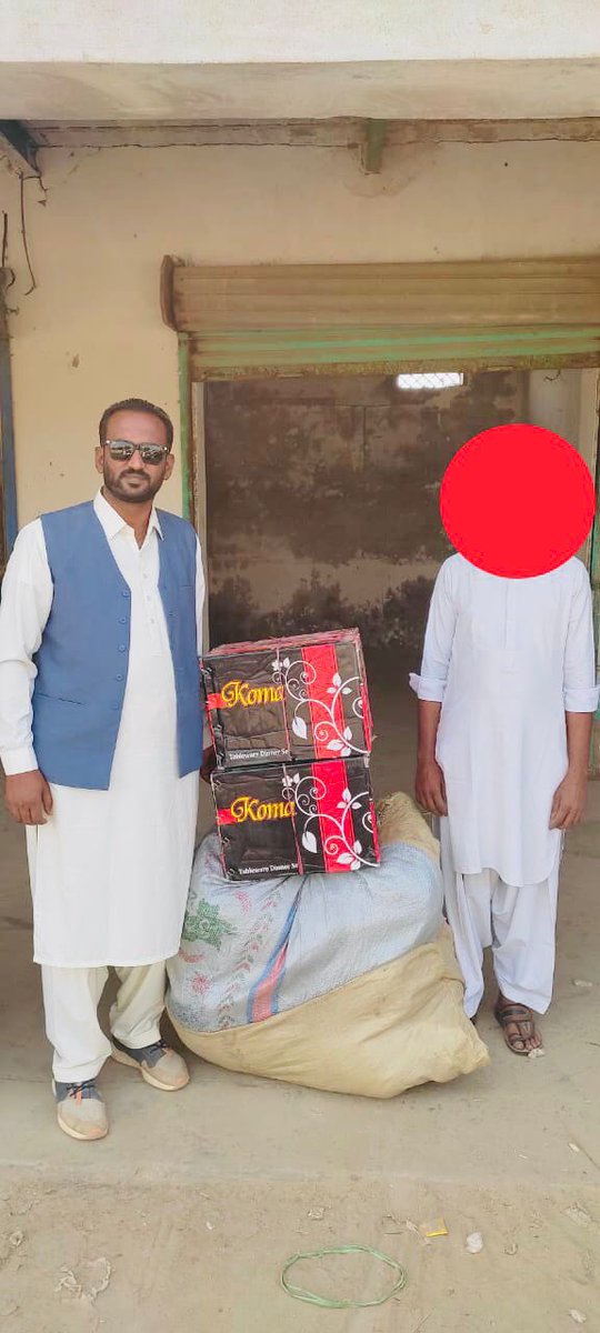 NewHopeFdnPK's tweet photo. #NHFhelp team provided weeding stuff and 20K cash to needy family for his sisters weeding at Khipro #Sanghar #Sindh
#OnceYouChoseHopeAnythingIsPossible https://t.co/ZOTHjcjk1d