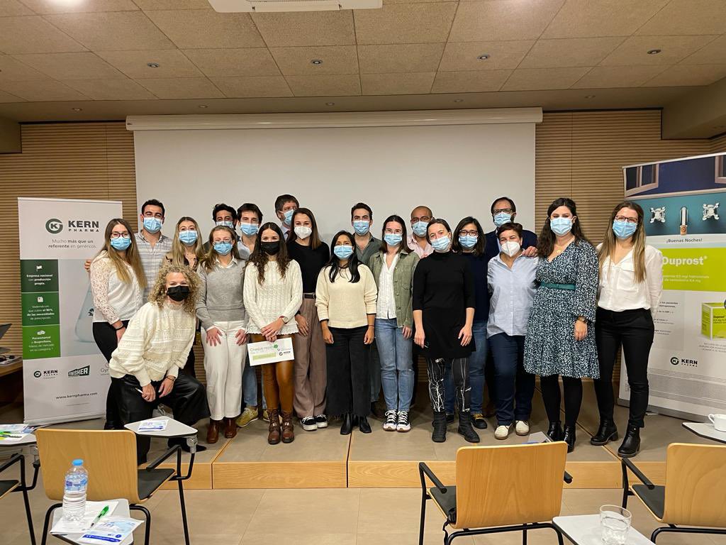 icastivela's tweet photo. FIRST TOUCH MADRID BY @Kernpharma
15 jóvenes urólogos entrenaron con nosotros ayer en el @HNSRMadrid . Con @Galante_Isabel @GemadelPozoJim1 y @leopoldocogorno de profesores. Nuestro proyecto formativo #FirstTouch #Training4All crece con fuerza. @ResidentesAEU @MedtronicES https://t.co/1kZTwB51x4