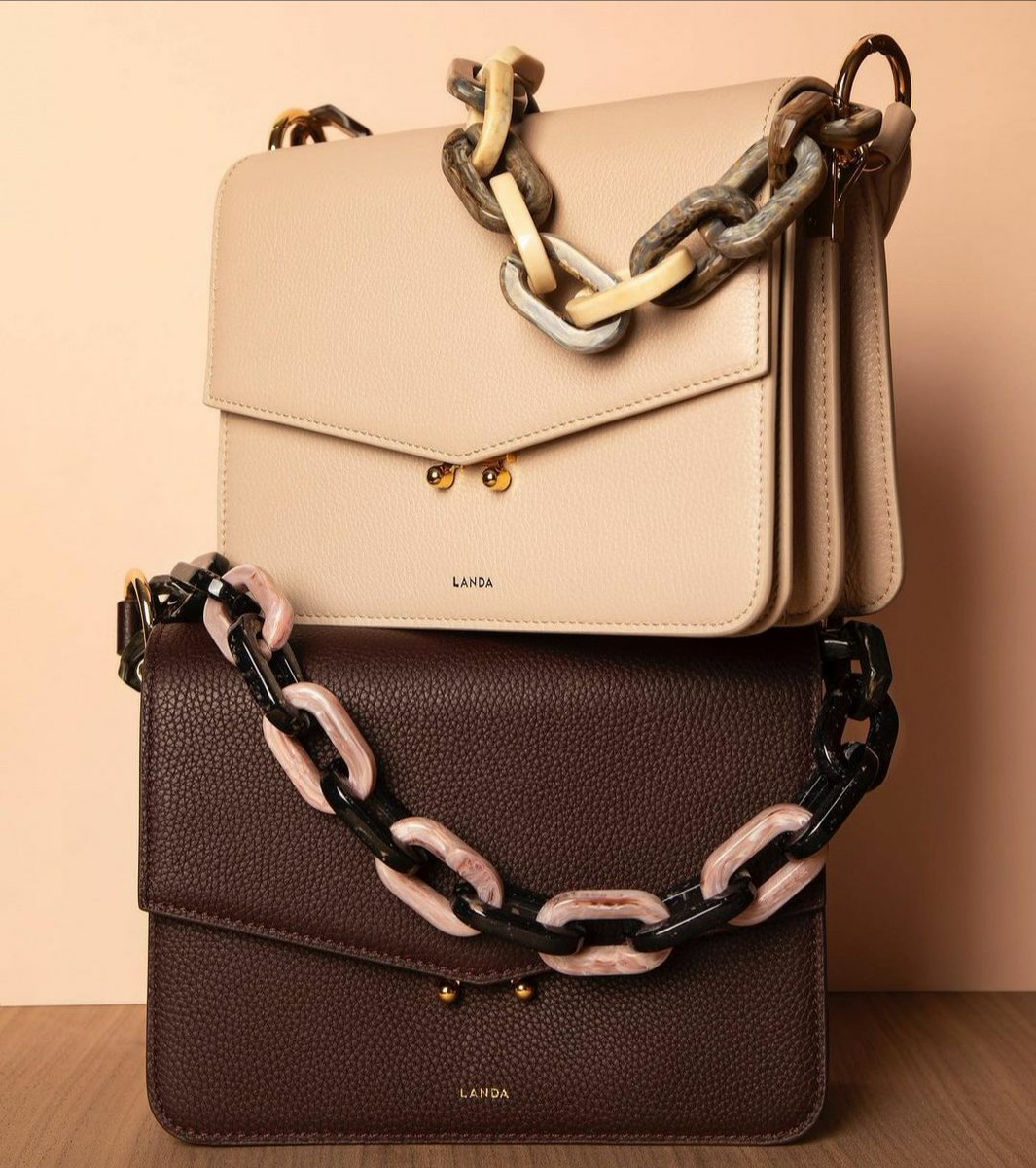 CIFDtweets's tweet image. Investment Bags from @Silvanalanda1 #irishfashion #handbag #practicalstyle #luxury #landabags #irishdesign #CIFD