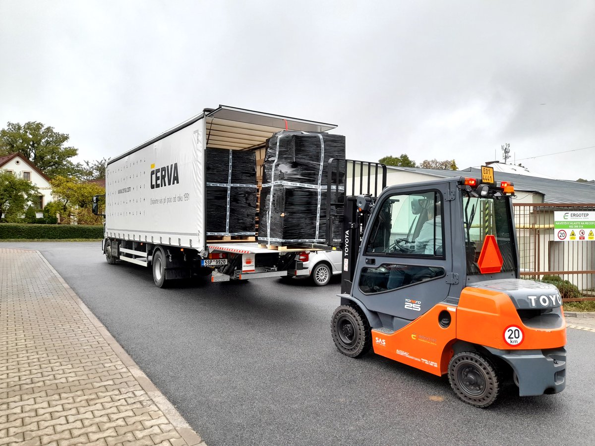 Sklady prodejny CERVA v Chrudimi se pomalu ale jistě plní. Můžete se těšit na brzké otevření 🤗.