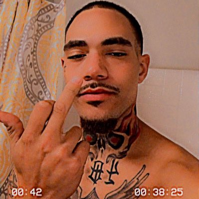 DerekRoyaI's tweet photo. #NewProfilePic https://t.co/xGcFxvHbhb
