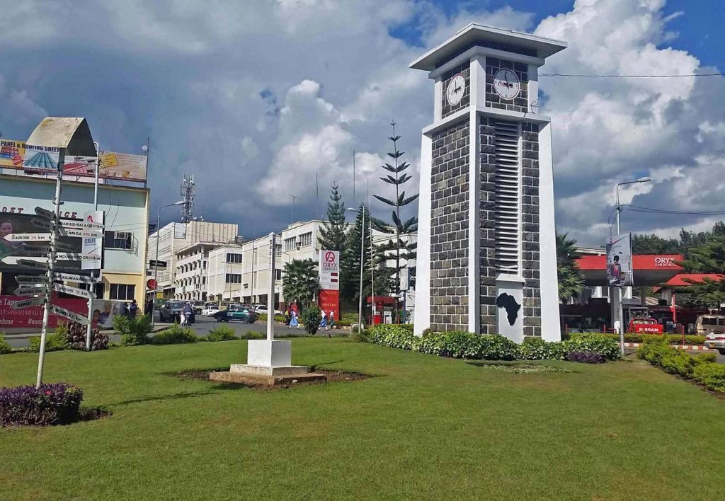 jairosadventur1's tweet photo. Historical Clock Tower of Arusha
This landmark clock tower has an interesting background. It is believed that the Arusha Clock Tower is located exactly between Cairo &amp; Cape Town, &amp; is in considered the center point of the three countries of Uganda, Kenya &amp; Tanzania.
#arushacity https://t.co/rNrCsp6Y6Z