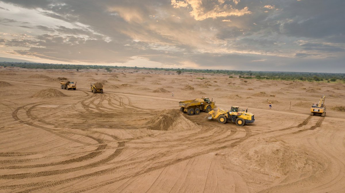 PAU_Uganda's tweet photo. It is no longer a matter of when, activities in line with the development of Uganda's oil and gas sector are already ongoing. The contracting process & some site preparation works are underway.
Below is the site preparation for the CPF for the Tilenga project #EAOGS https://t.co/f6qGY5Ns6W