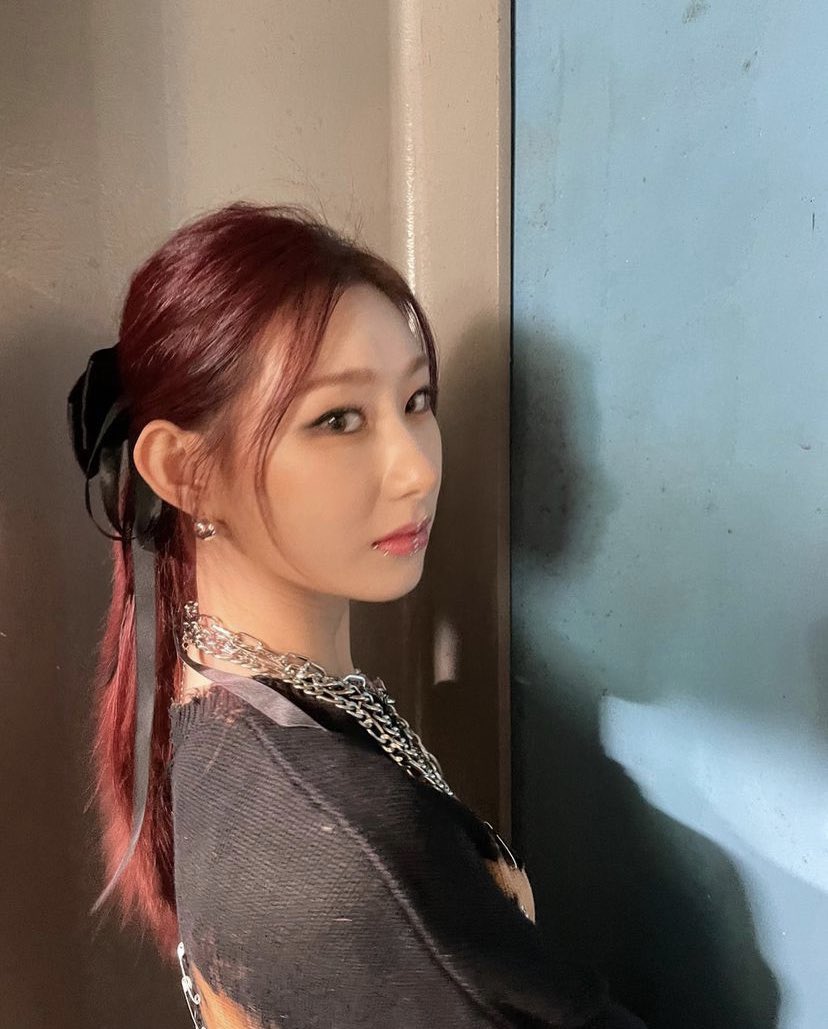 CHAERTHlNKER's tweet photo. face card https://t.co/0N3GWuj5rF