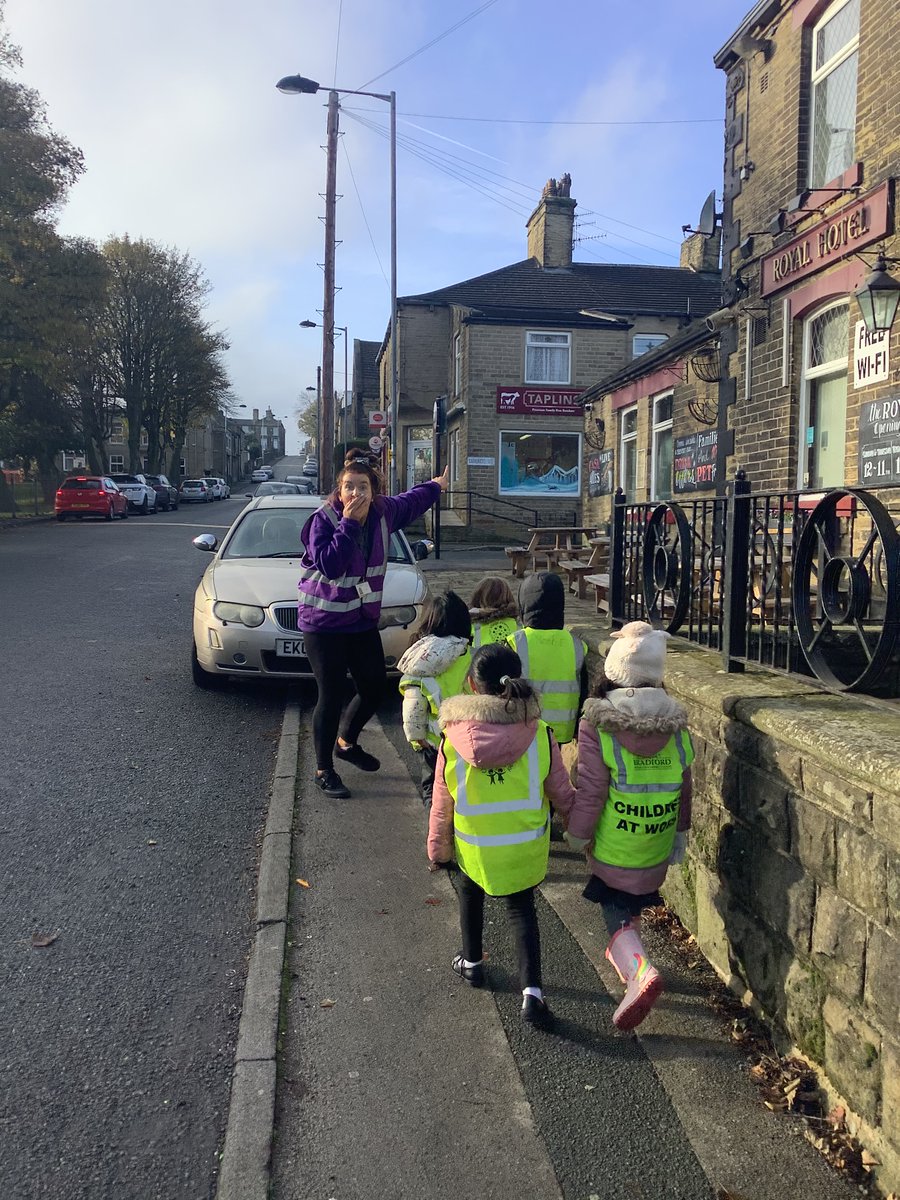 CVPSEYFS's tweet photo. Reception class loved their local Walk around Clayton #localwalk #clayton they even saw a real life post office https://t.co/91t4bahbBr