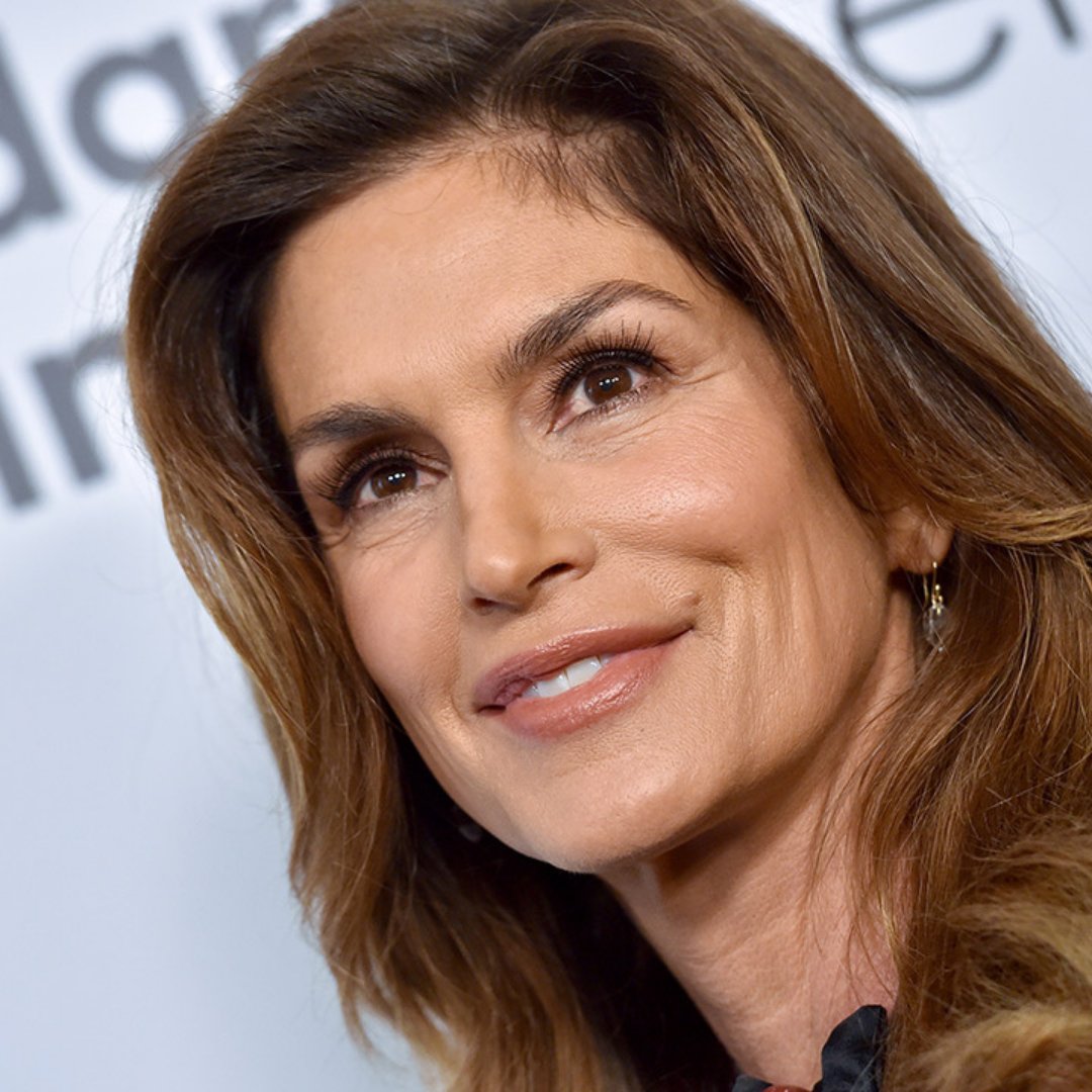 DrNinaBal's tweet photo. One of the most iconic models of all time, Cindy Crawford, is still inspiring young girls to embrace their female power and use it with no apologies. 
She's open about using wrinkle treatment injections, but what else? Find out in my latest IG post! https://t.co/uDQwPU1dnB