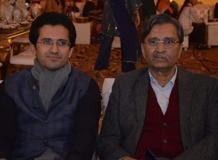 SajjidaMalik's tweet photo. ایک عظیم رہنما،  سالگرہ مبارک ہو (18/11/1947-11/10/2021)
جدائی کا وہ لمحہ جو مرتا ہی نہیں                                 لوگ کہتے تھے سبھی وقت گزر جاتےہیں
Dad ... you will always be in my heart because I think you are still alive.
اللہ تعالی درجات بلند فرمائیں آمین https://t.co/YOUFdQaMA4