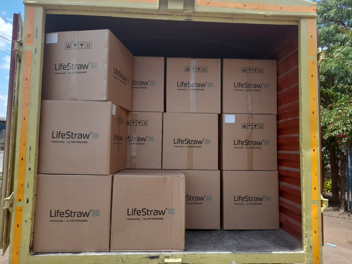 Mathare_Roots's tweet photo. COMMUNITY WATER FILTERS( CWF)!
These beauties are finally  here. Over the next couple of days we will highlight: the groups that we partnered with, the functioning of the CWF and any other important information in relation to these filters!!
#UHAI
#tonesafi
#moresafedrinkingwater https://t.co/yYO2P6OaTb