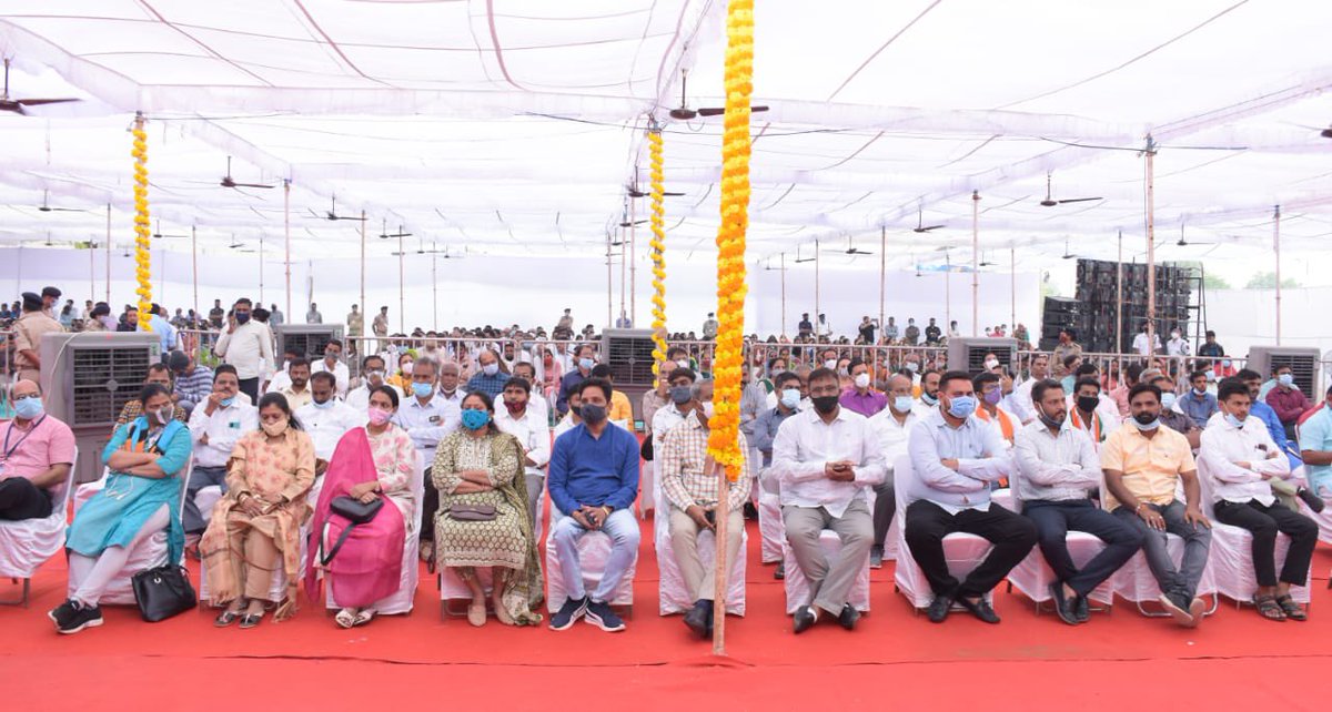 Bhupendrapbjp's tweet photo. ખેડા જિલ્લાના મહેમદાવાદથી ખાતે ‘આઝાદીના અમૃત મહોત્સવ' અંતર્ગત આયોજીત રાજ્યવ્યાપી 'આત્મનિર્ભર ગ્રામ યાત્રા'નો પ્રારંભ કરાવ્યો હતો. https://t.co/Me3BNwE8TZ