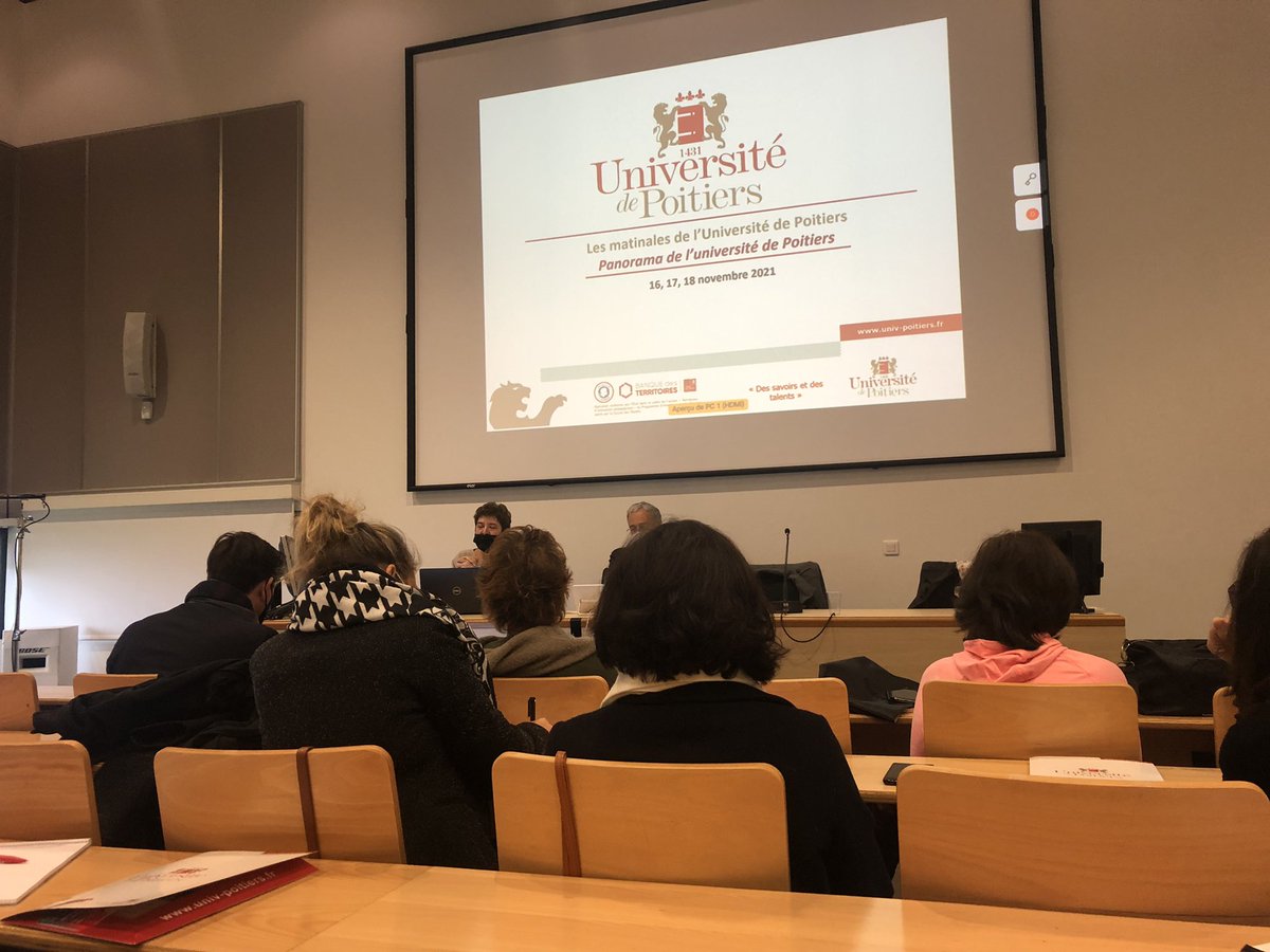 YannickThevenet's tweet photo. Participation du SAIIO de @acpoitiers aux matinales de @UnivPoitiers présentation des différentes composantes et des nombreux projets en faveur de la réussite des futurs étudiants. #CORDEES #CODA https://t.co/5zWrnS2seE