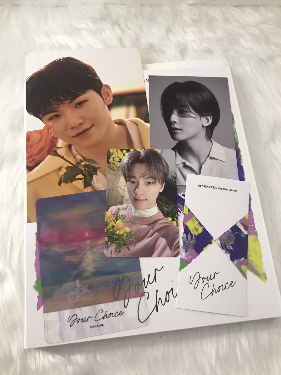 hanniebunnny's tweet photo. Got my last YC album! Thank you @allaboutcaratph for this! Excited na for my next albums from your shop ☺️♥️♥️ https://t.co/1rVPPb4Z2N