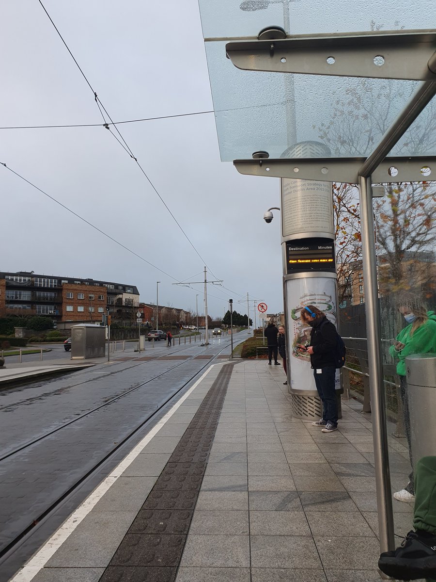 scolarda's tweet photo. @Luas at Fortunestown stop and for the last 10 minutes there's no estimate on the next luas east. Telling us there's delays of up to 10 minutes is ridiculous. When is the next luas? I can't make a decision on alternatives to get to work on time if you don't give an estimate 😓 https://t.co/ymvvv4PhLP