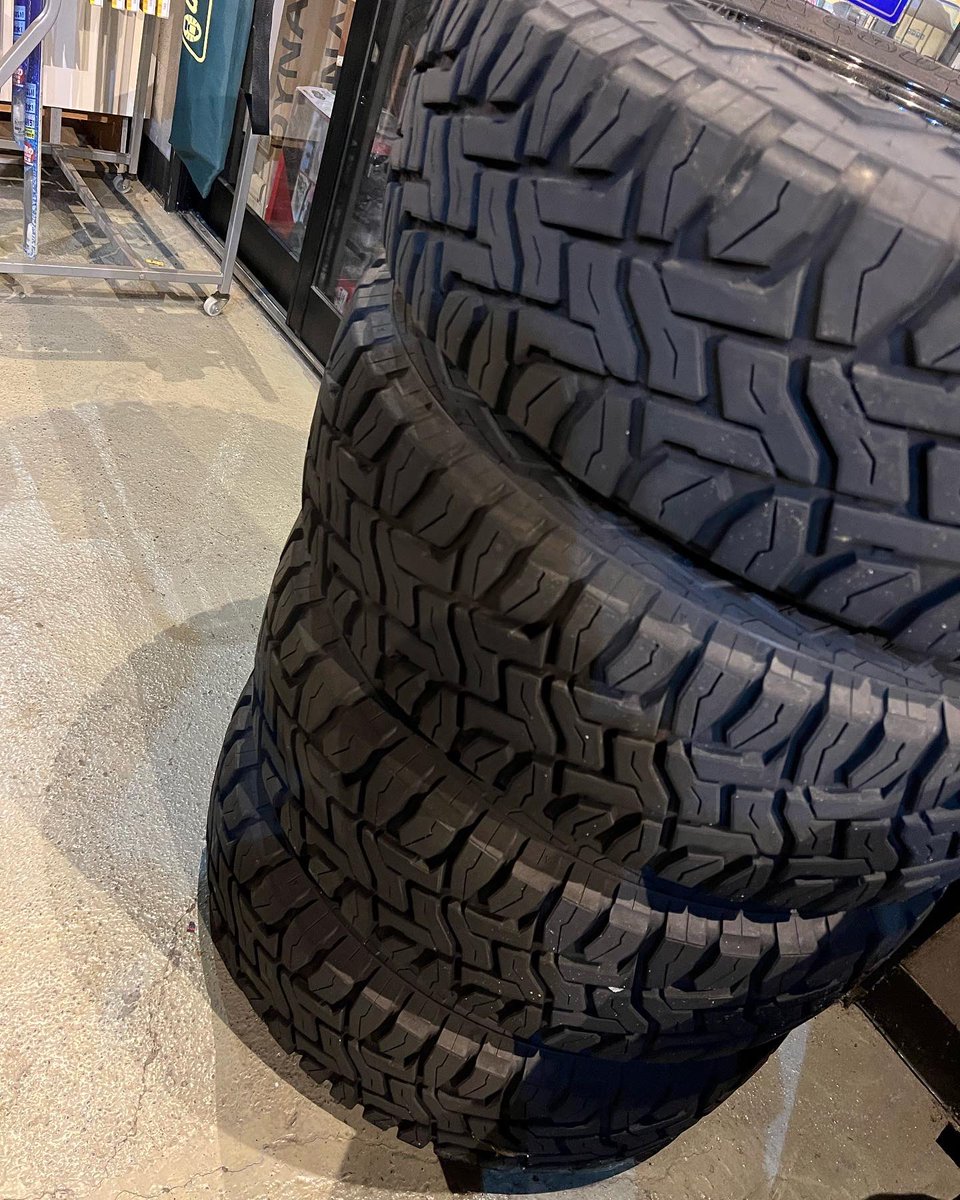 RedRineR's tweet photo. さて。
売りに出すかな。
XVにピッタリです。
ヤリスクロスもいけなくはないけど、ちとタイヤがデカイかな。
#サウンドコネクション
#サンコネ
#subaru
#xv
#crosstrek
#forester
#imprezza
#legacy
#prius
#yariscross
#pcd100
#bmdwheels
#barramundidesign
#barramundiwheels
#opencountry https://t.co/WeFIqvbRoj