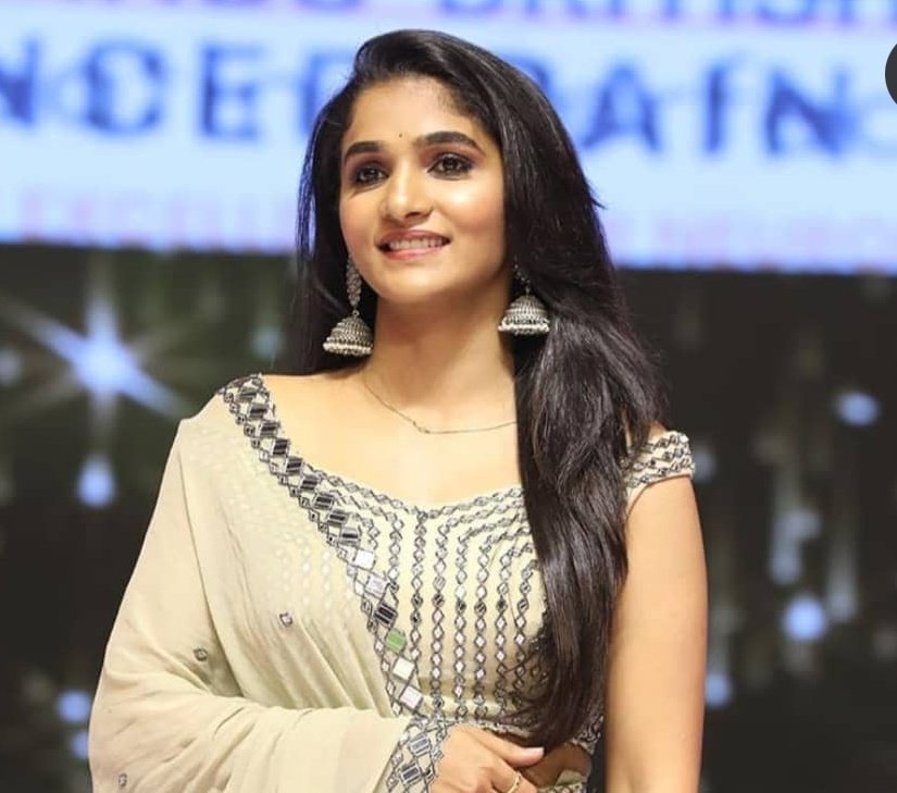 bengalurubouy48's tweet photo. PEOPLE called you FLOP Actress &amp; FAKE Mistress
They questioned your QUANTITY of work and choose to ignore the QUALITY
They BRANDED you BAD as well as BLACK 

You fought against ALL and here You once again PROVING to the world &amp; stand TALL 

FIGHTER #DivyaUruduga 

#BBK8 https://t.co/VmcTNyUAl3