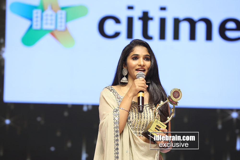 bengalurubouy48's tweet photo. PEOPLE called you FLOP Actress &amp; FAKE Mistress
They questioned your QUANTITY of work and choose to ignore the QUALITY
They BRANDED you BAD as well as BLACK 

You fought against ALL and here You once again PROVING to the world &amp; stand TALL 

FIGHTER #DivyaUruduga 

#BBK8 https://t.co/VmcTNyUAl3