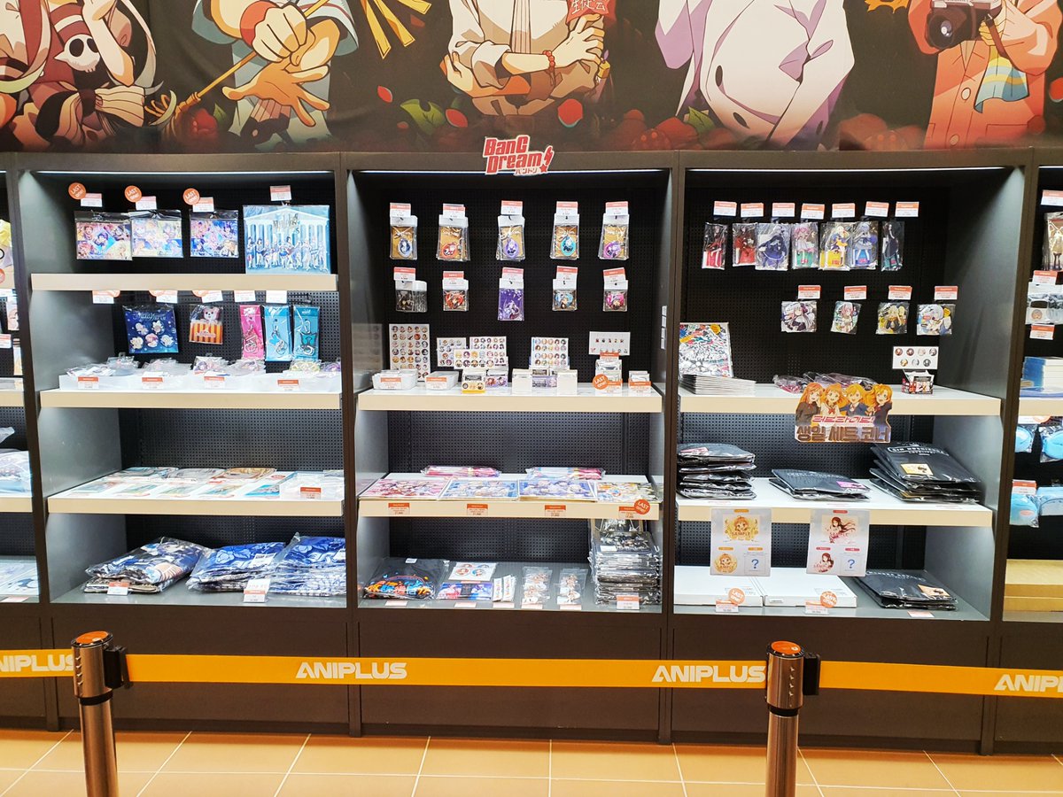 【대전점 입고 안내】 메가박스 대전중앙로점 4층에 위치한 애니플러스 대전점에서 다양한 뱅드림 굿즈를 만나보세요! 뱅드림! 필름라이브 2nd...