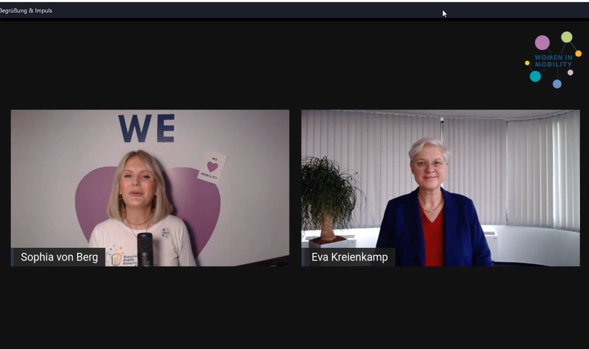 vmk_hd's tweet photo. Heute bei Women in Mobility in der #WiMwinterschool ☺️ 💪
Toll, dass es dieses Angebot gibt, für "Fachwissen und Empowerment", wie es eben so schön hieß.
@womeninmobility https://t.co/SF8QvYGF6M