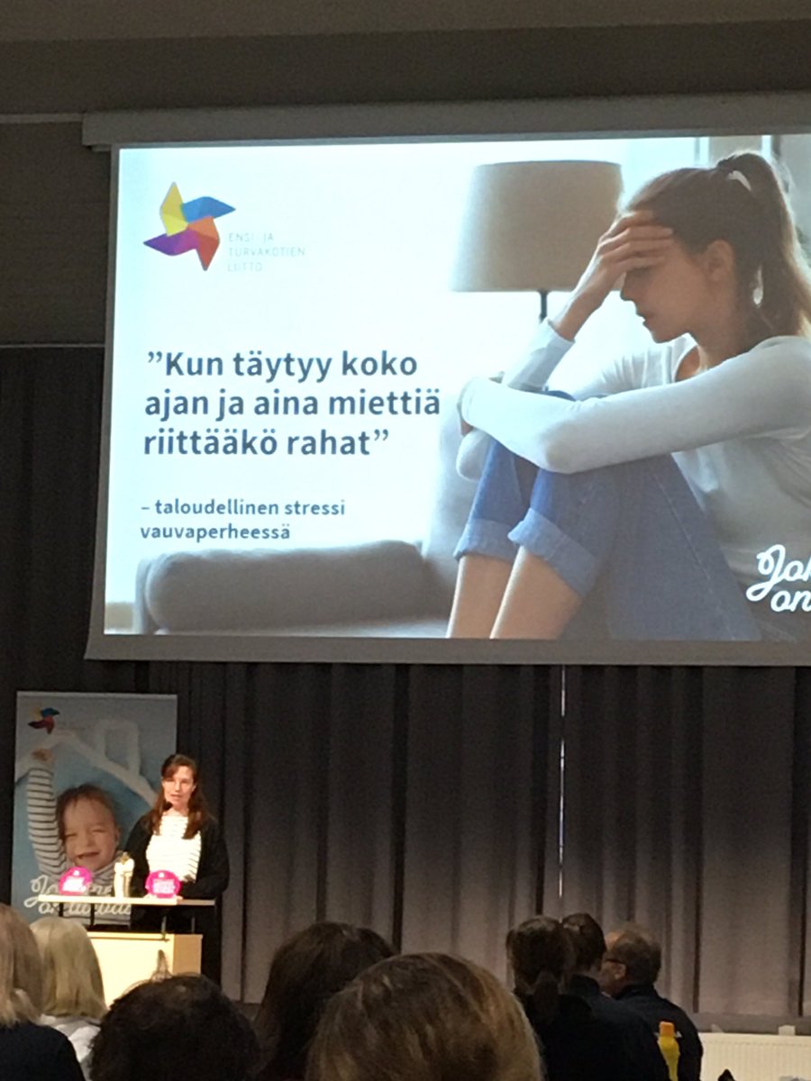 HohenthalMaria's tweet photo. Vauvaa odottavien ja vauvaperheiden kokema taloudellinen stressi koostuu monista eri asioista, kertoo @jonna_le @Ensi_turvakodit Stressistä säätelyyn -hankkeesta. Miten vaikuttaa esim omassa lapsuudessa koettu köyhyys? #Vauvafoorumi #odotusaika #vauva #talous #stressi #köyhyys https://t.co/9SPtdbcF5T