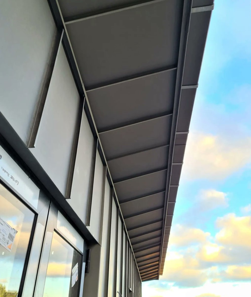 LongworthFacade's tweet photo. More great shots of recently completed work coming in from our craftsmen. The Sundial in Caldy is a unique residential development where we carried out the VM zinc roofing, façade, soffits and rainwater goods
#vmzincuk #zincroofing #zinccladding #longworth #standingseam https://t.co/tHaQicyWfU