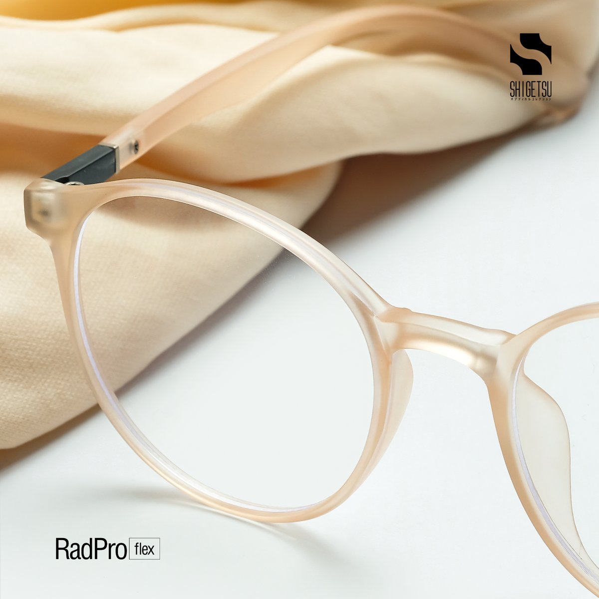 shigetsujp's tweet photo. Yellowish nude tone in frosted acetate finish to complement your skin tone! 💖
👓TOGANE: https://t.co/7QX2KDBCP8
Check other designs here:
🛒 Shopee: https://t.co/oMpYPbhzvM
🛒 https://t.co/FIh1iNw3Om
🛒 https://t.co/aSNcQ4qEoS
#Shigetsu #RadPro #AntiRad #AntiRadiation https://t.co/aIVEAWs79V