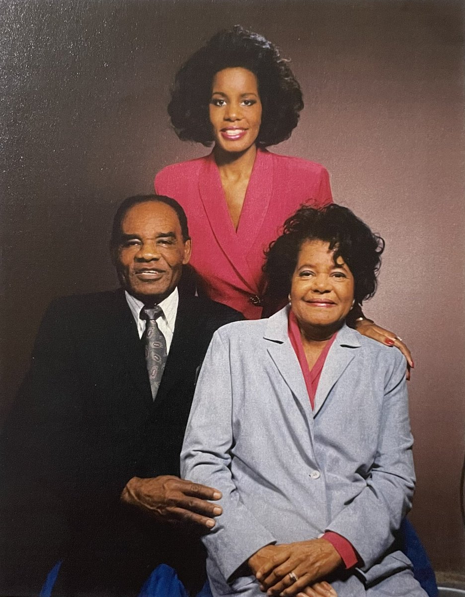 LindaRRadio's tweet photo. #ThrowbackThursday #MissingMyParents. My parents Did Not want this portrait, they said we were too old. I traveled from D.C. to coordinate the photo shoot, our clothes, hair and makeup. Iβm so happy I didnβt listen to them, I treasure this photoβ€οΈ https://t.co/rNtRcIjMGB